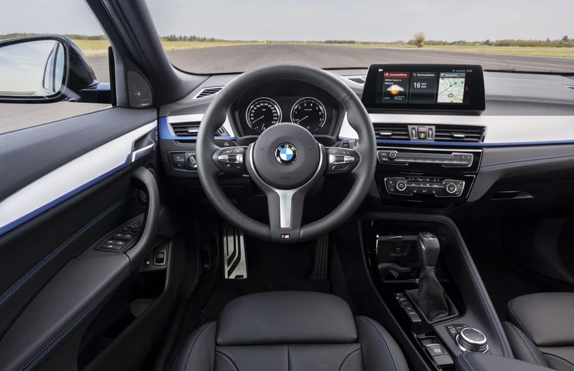 BMW xdrive25e interior dashboard and centre console